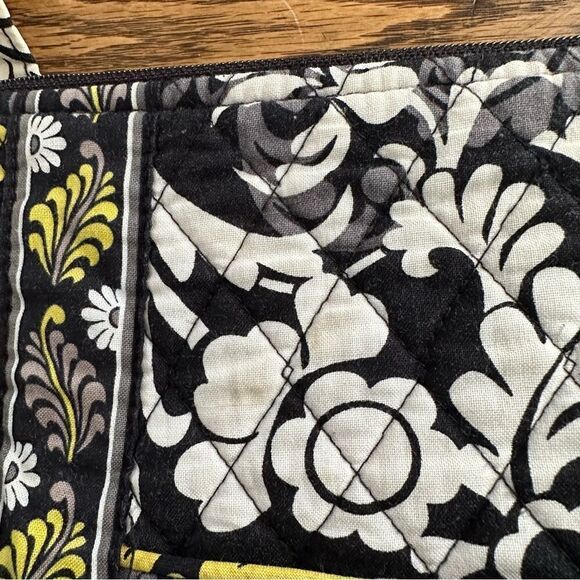 VERA BRADLEY Baroque Crossbody Purse Hipster Black Yellow - Picture 4 of 8